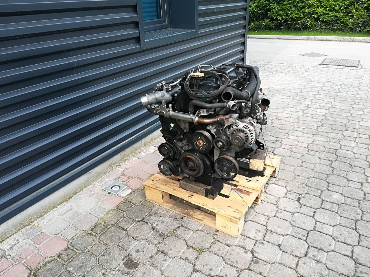 engine NISSAN YD 25 for truck NISSAN CABSTAR