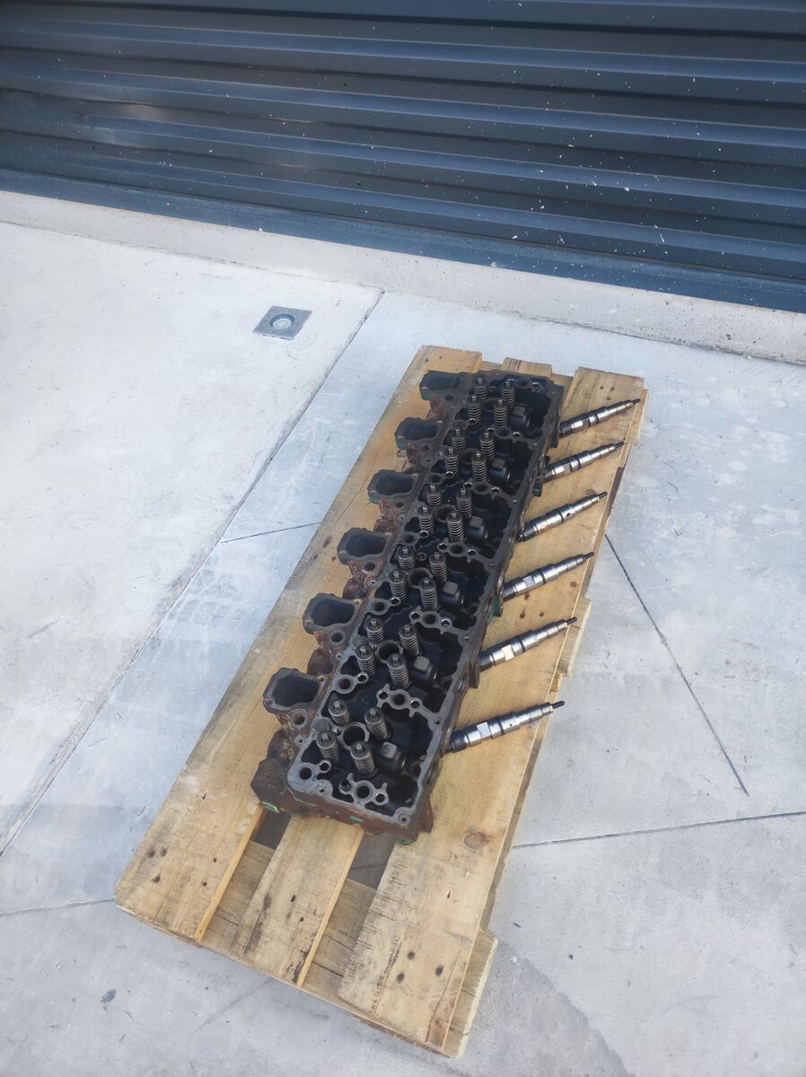 cylinder head VOLVO D7 / D 7 / D7E for truck VOLVO FL