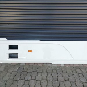 spoiler DAF LEFT SIDESKIRT brand new for truck tractor DAF XF106 E6