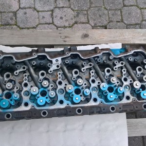 cylinder head DAF 1 sensor for truck tractor DAF XF105 CF85 E5