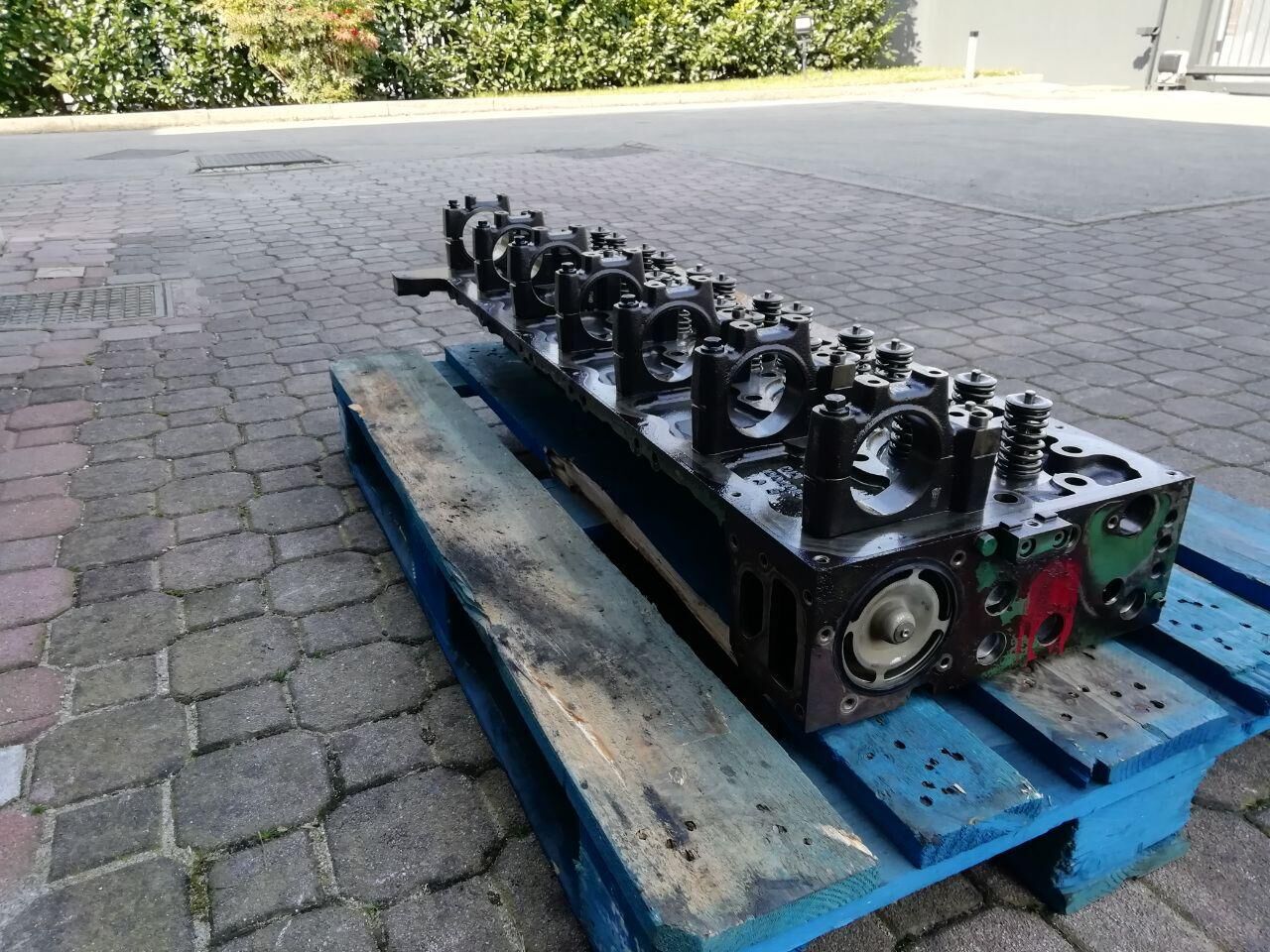 cylinder head for truck VOLVO FH - Euro 5