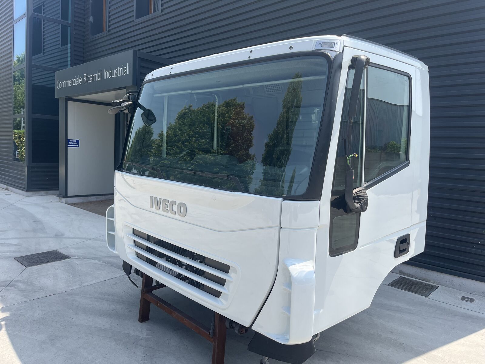cabin IVECO Stralis - Trakker for truck IVECO Euro 3
