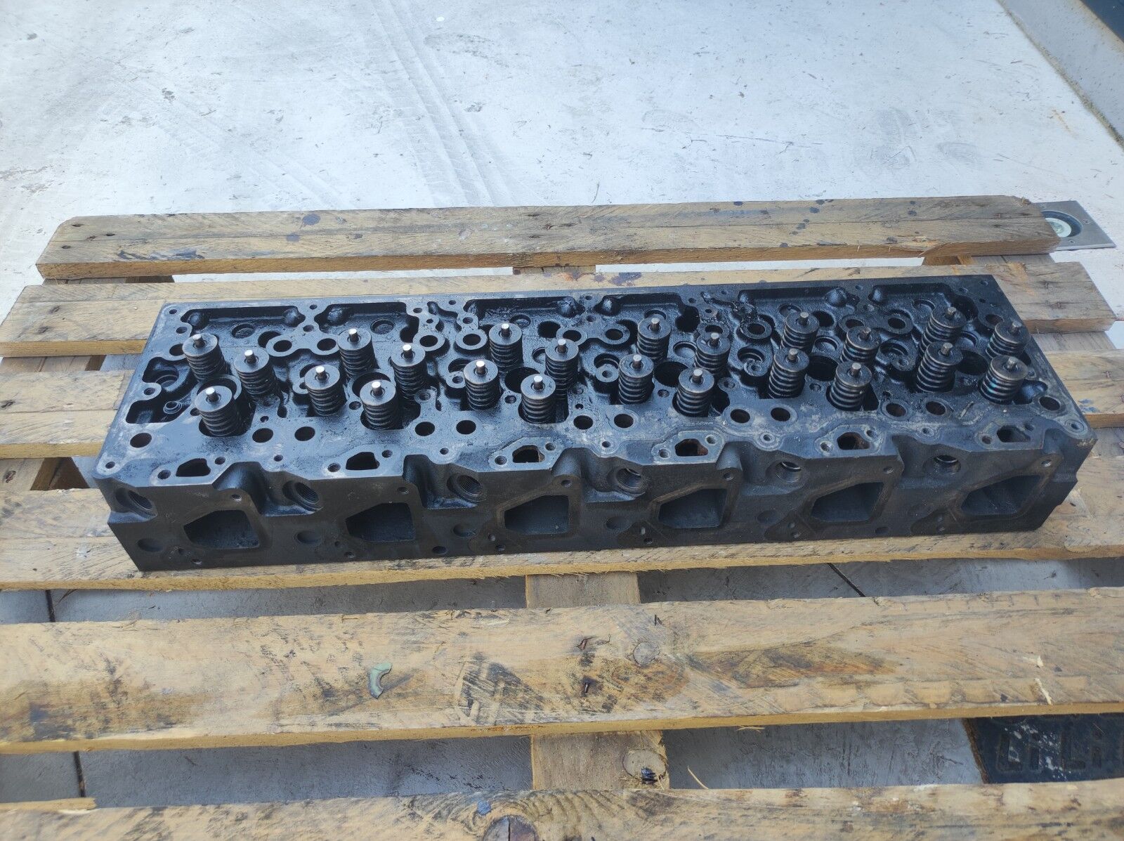 cylinder head MAN D0836 for truck MAN TGL TGM