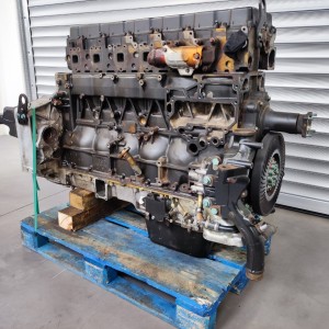 engine MAN Euro 6 D2676 LF80 - 430 hp for truck MAN TGS TGX - Euro 6