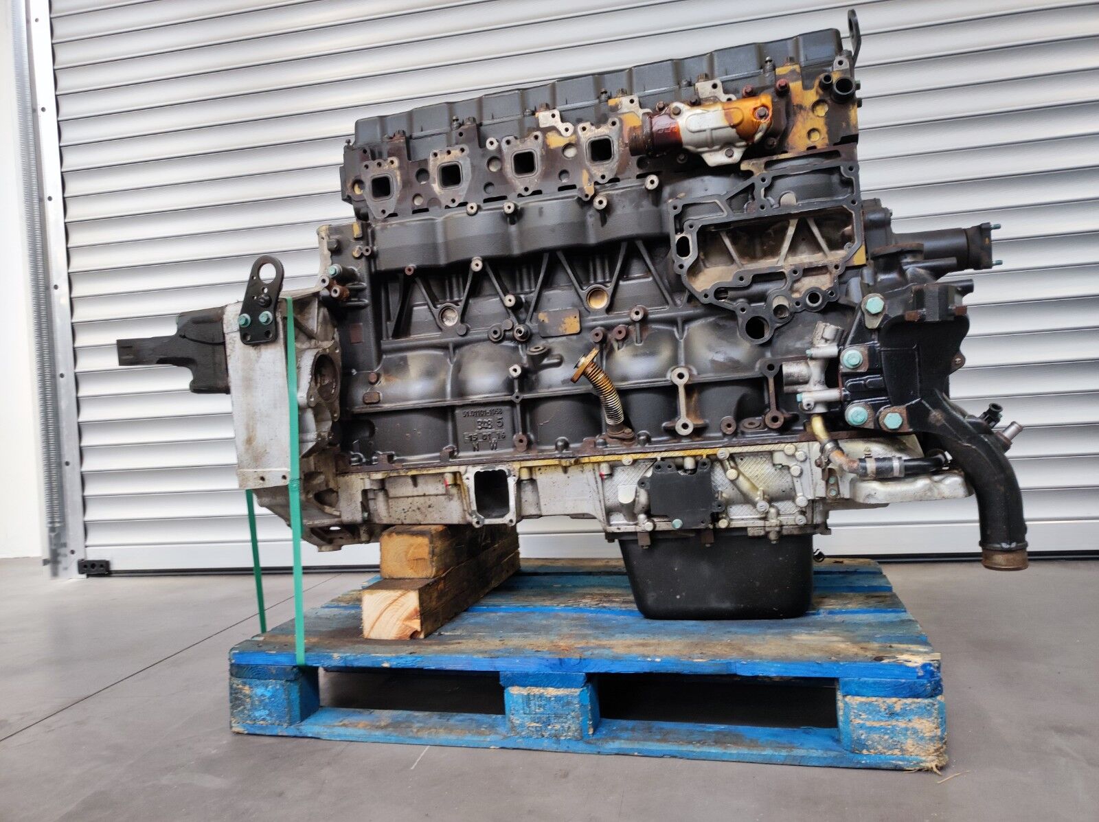 engine MAN Euro 6 D2676 LF80 - 430 hp for truck MAN TGS TGX - Euro 6