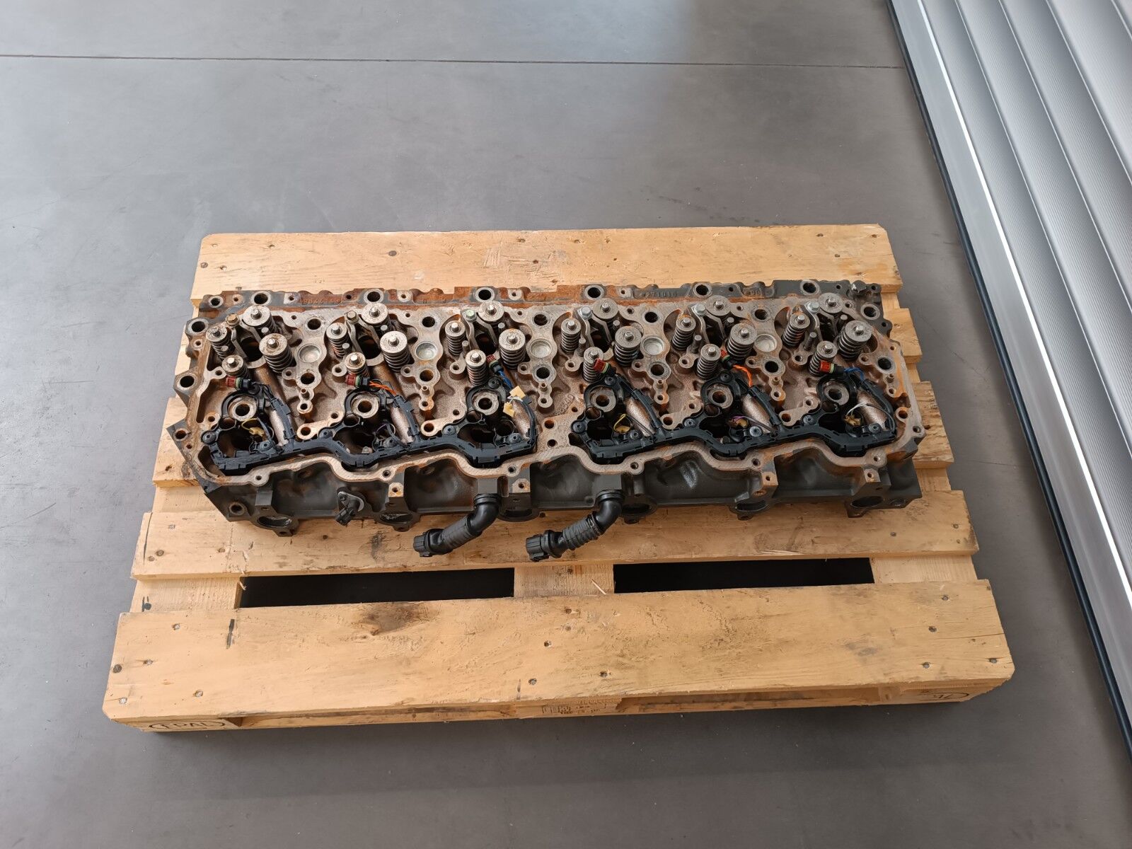 cylinder head DAF 106 530hp 480hp MX13 390 H2 - MX13 355 H2 for truck DAF XF106 480 - 530