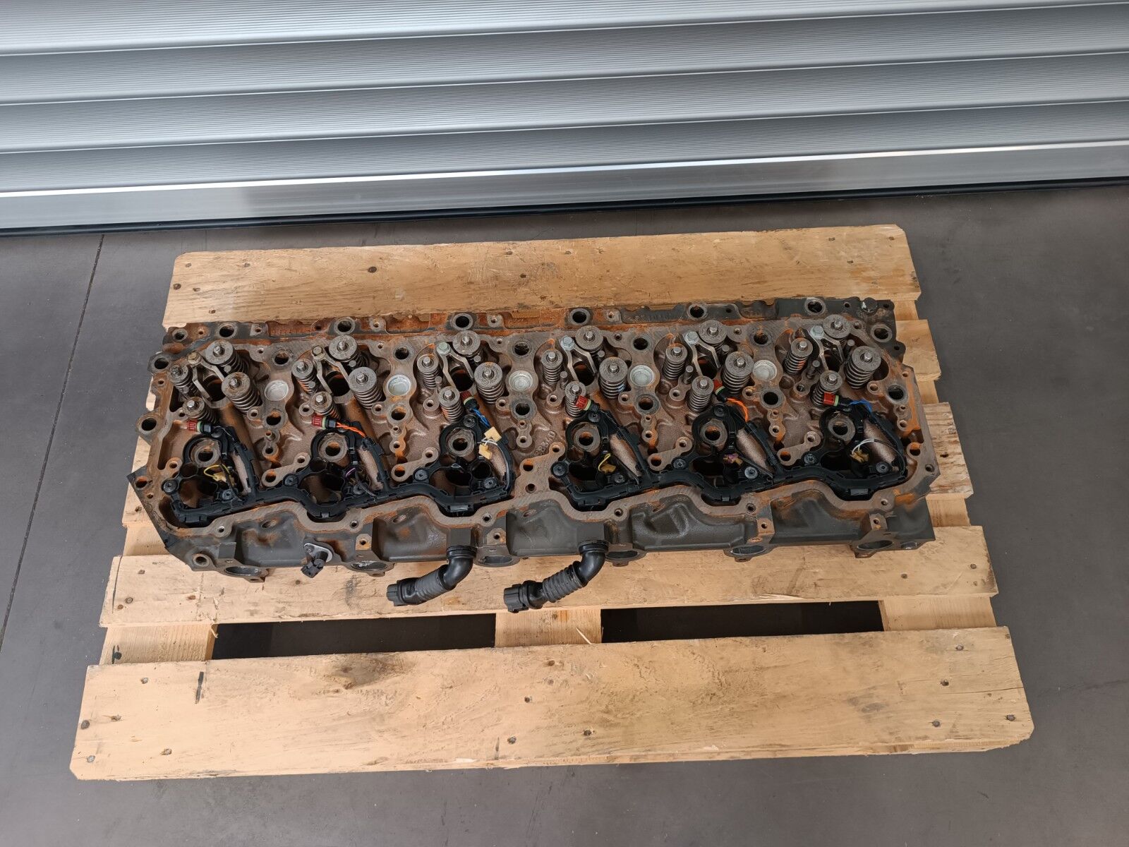 cylinder head DAF 106 530hp 480hp MX13 390 H2 - MX13 355 H2 for truck DAF XF106 480 - 530