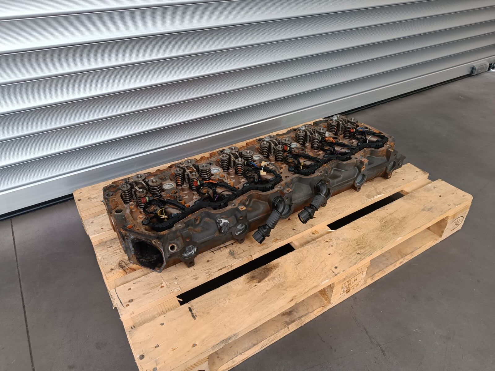 cylinder head DAF 106 530hp 480hp MX13 390 H2 - MX13 355 H2 for truck DAF XF106 480 - 530