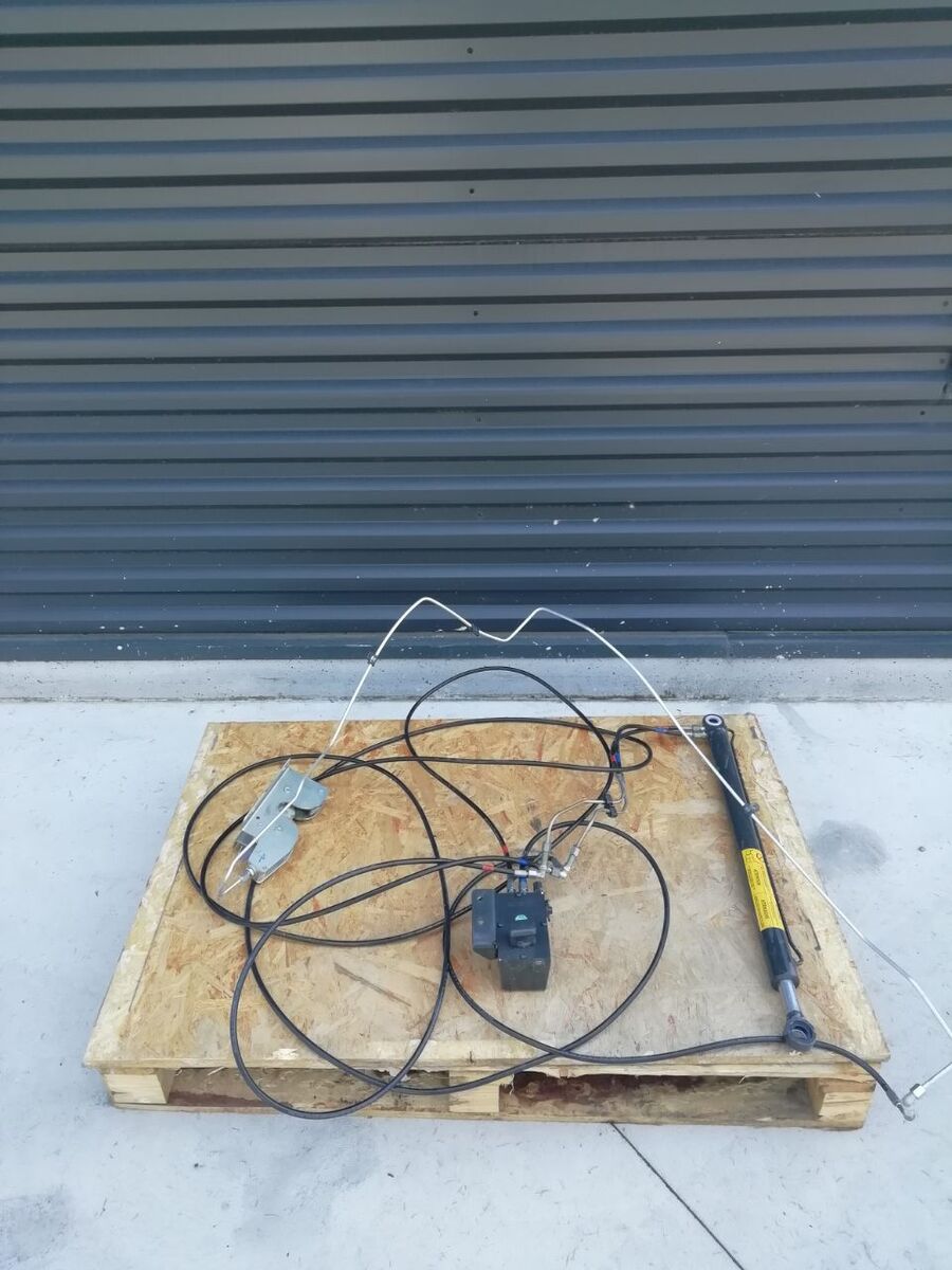 cab lift pump for truck IVECO Eurocargo Euro 6