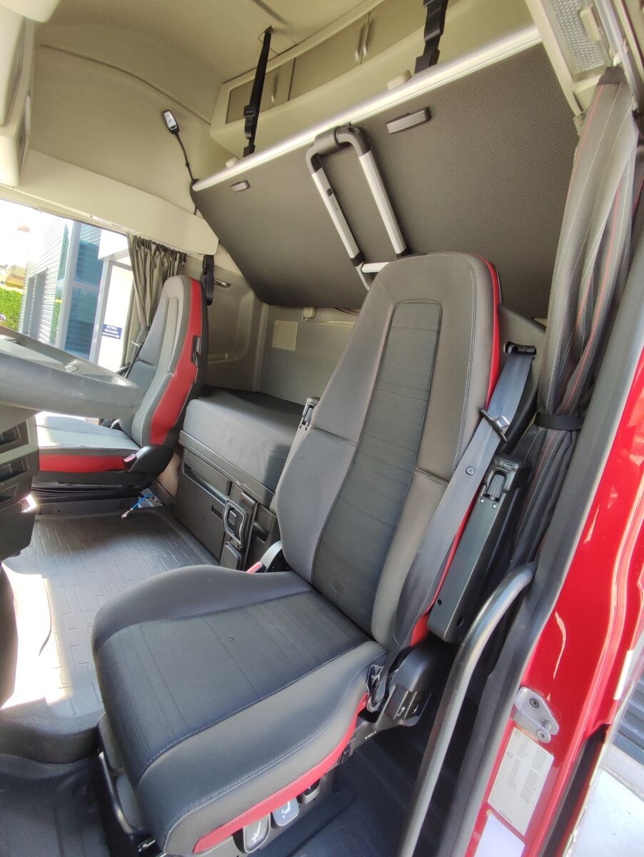 cabin VOLVO for truck tractor VOLVO FH 4 L2 H3