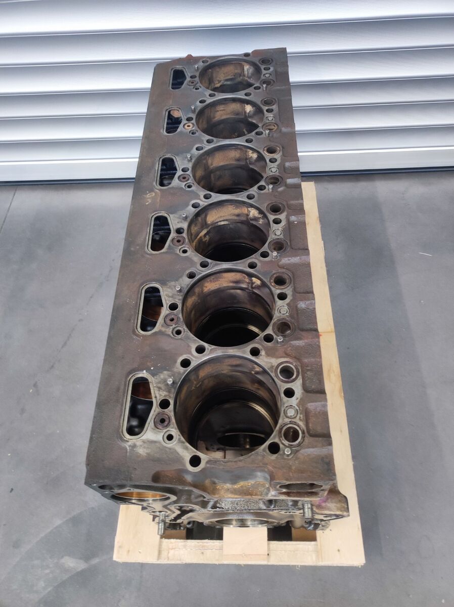crankcase SCANIA 450 490 500 DC13 XPI Euro 6 for truck tractor SCANIA 2012 -> 2017