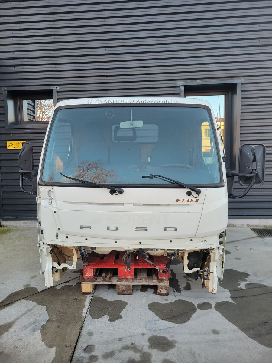 cabin MITSUBISHI FUSO "S" Fuso for commercial vehicle - light truck Mitsubishi Fuso narrow / stretta