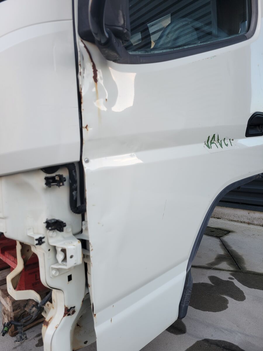 cabin MITSUBISHI FUSO "S" Fuso for commercial vehicle - light truck Mitsubishi Fuso narrow / stretta