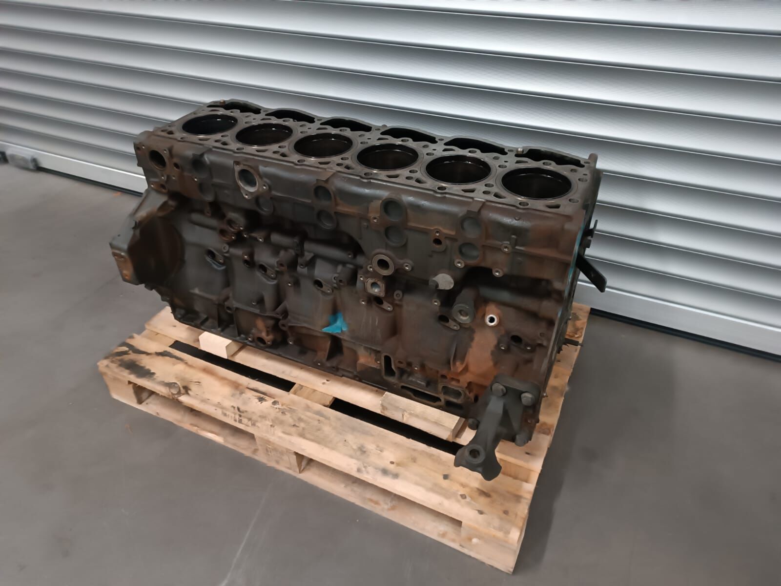 crankcase DAF MX13 H2 for truck tractor DAF XF 106 - Euro 6