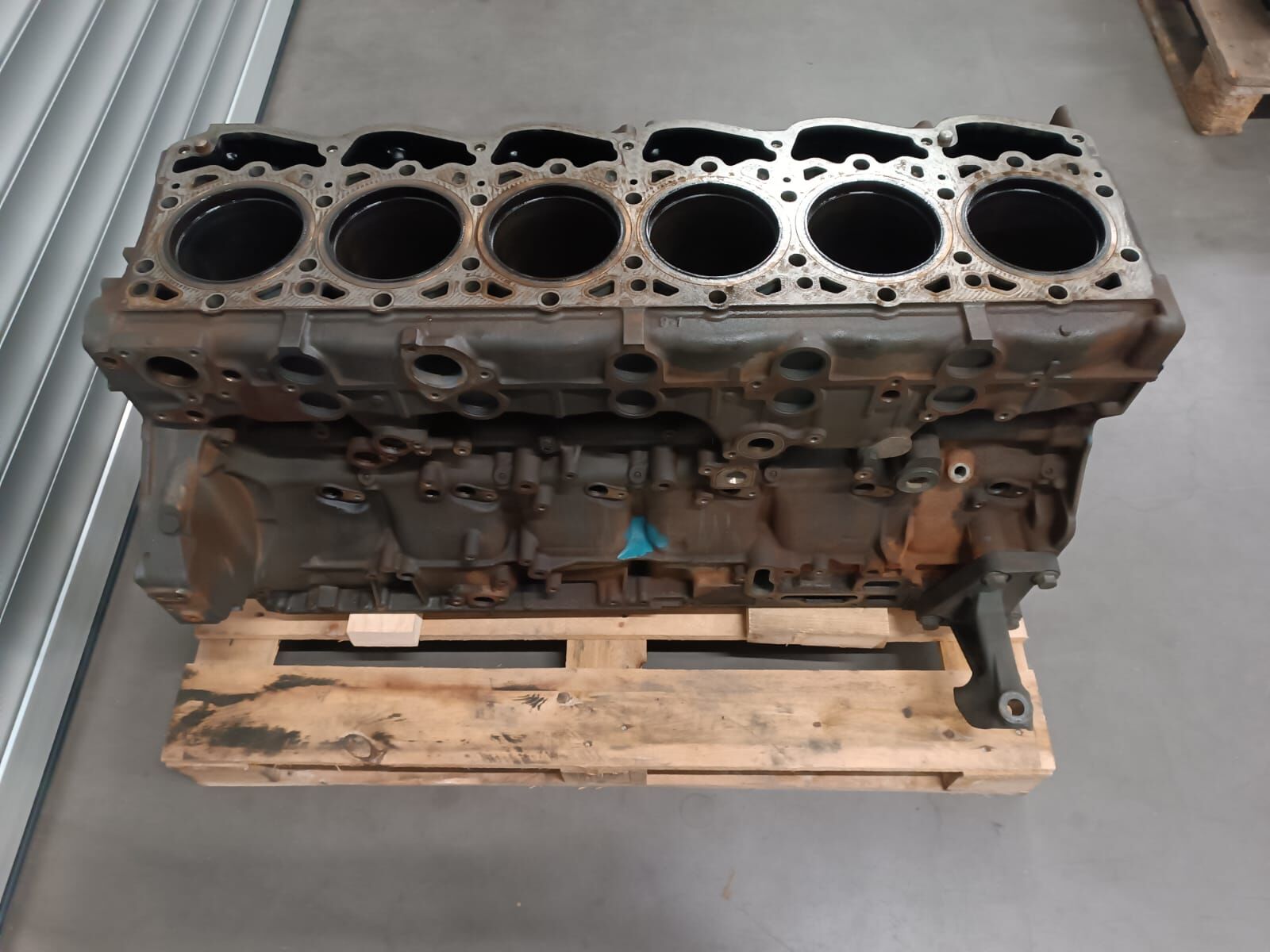 crankcase DAF MX13 H2 for truck tractor DAF XF 106 - Euro 6