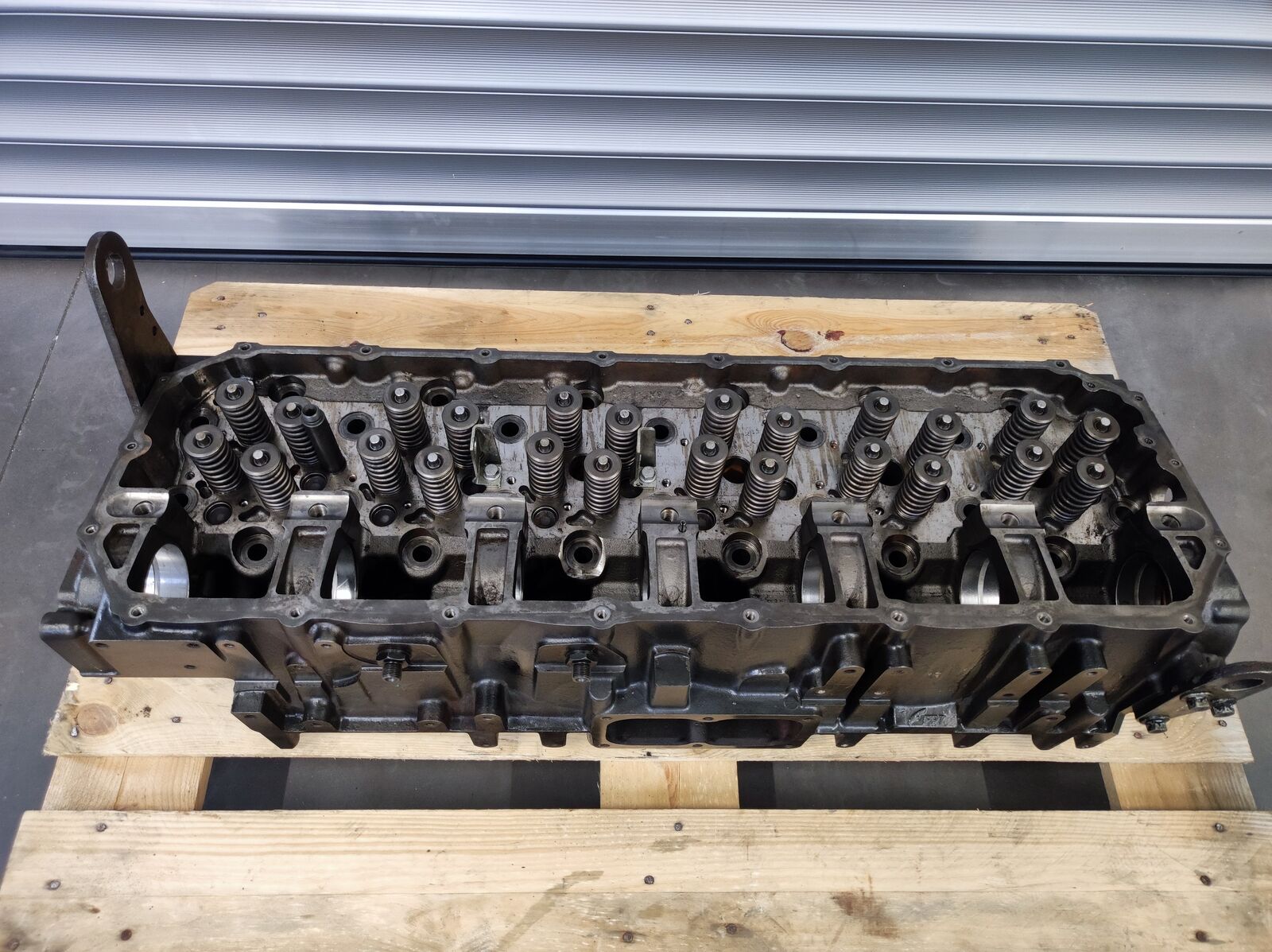 cylinder head IVECO STRALIS EURO 5 420 - 450 - 460 Cursor 10 F3AE3681 for truck IVECO Stralis - Trakker