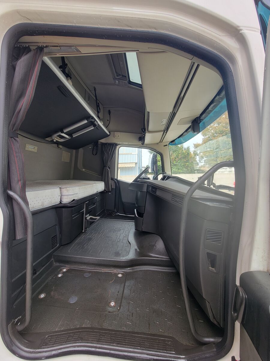cabin VOLVO Globetrotter for truck tractor VOLVO FH