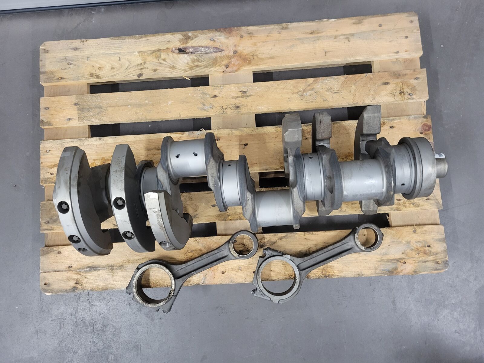 crankshaft SCANIA DC16 - V8 for truck SCANIA Euro 6