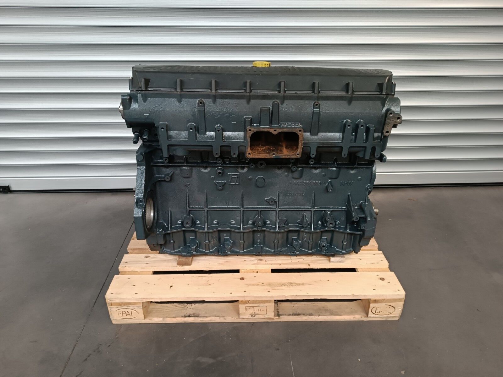 engine IVECO STRALIS EURO 5 420 - 450 - 460 CURSOR 10 F3AE3681 EURO 5 for truck tractor IVECO RECONDITIONED WITH WARRANTY