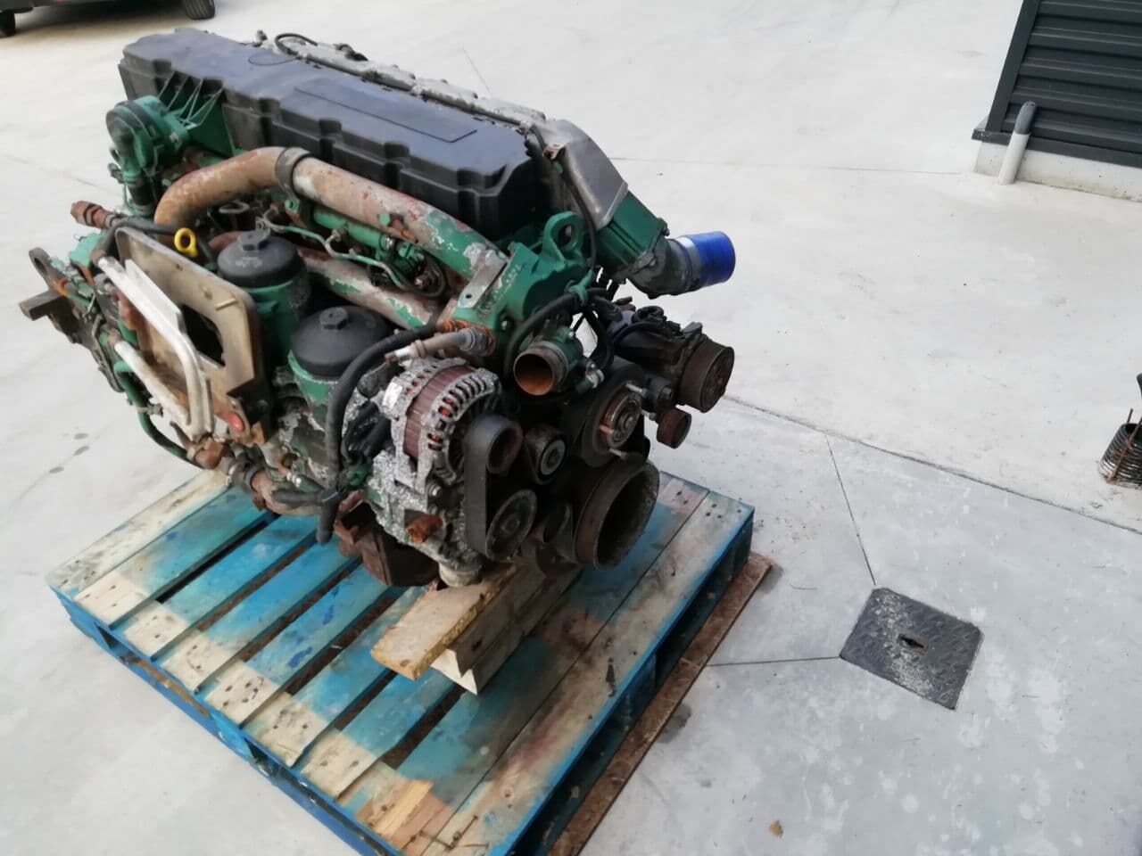 engine VOLVO FL FE - D7F - 240 260 280 300 320 340 for truck VOLVO EURO 5 E5