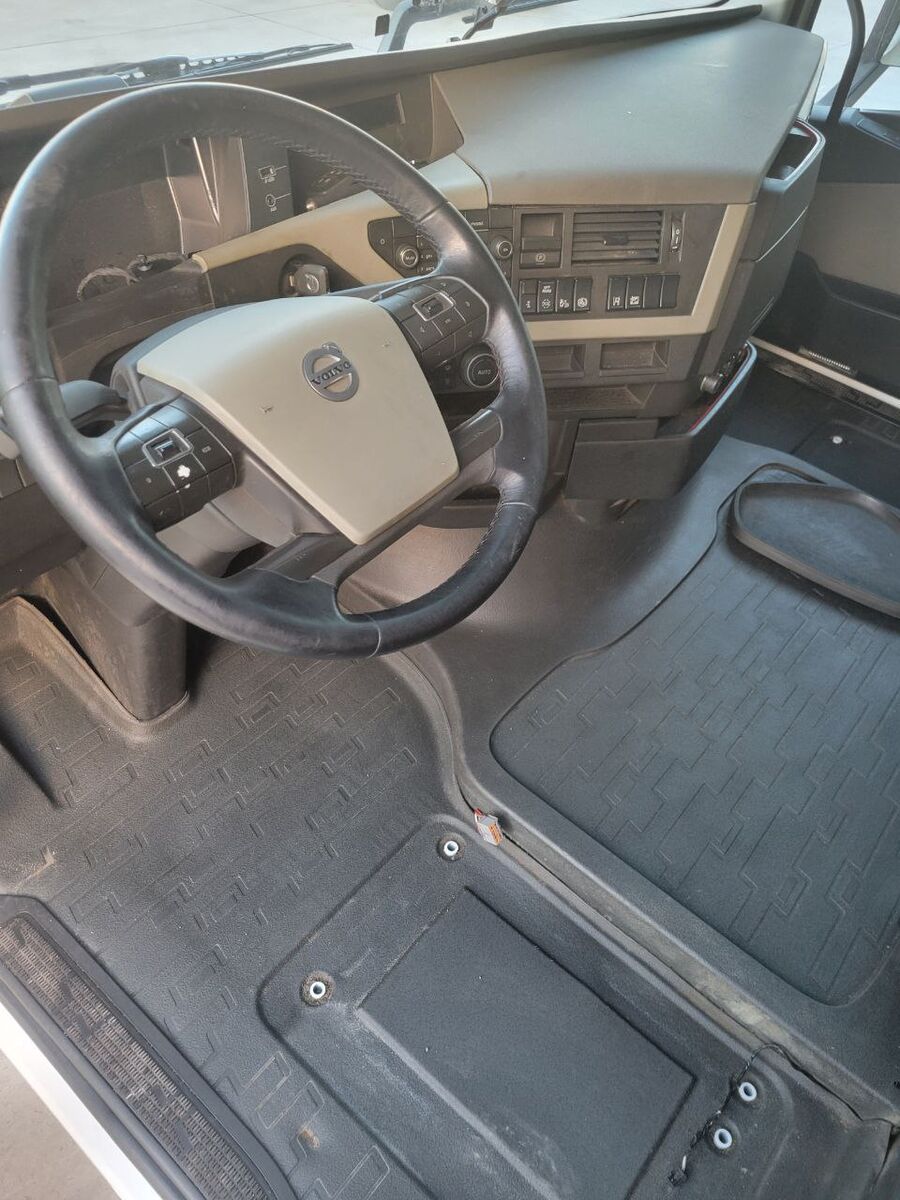 cabin VOLVO FH for truck tractor VOLVO Globetrotter