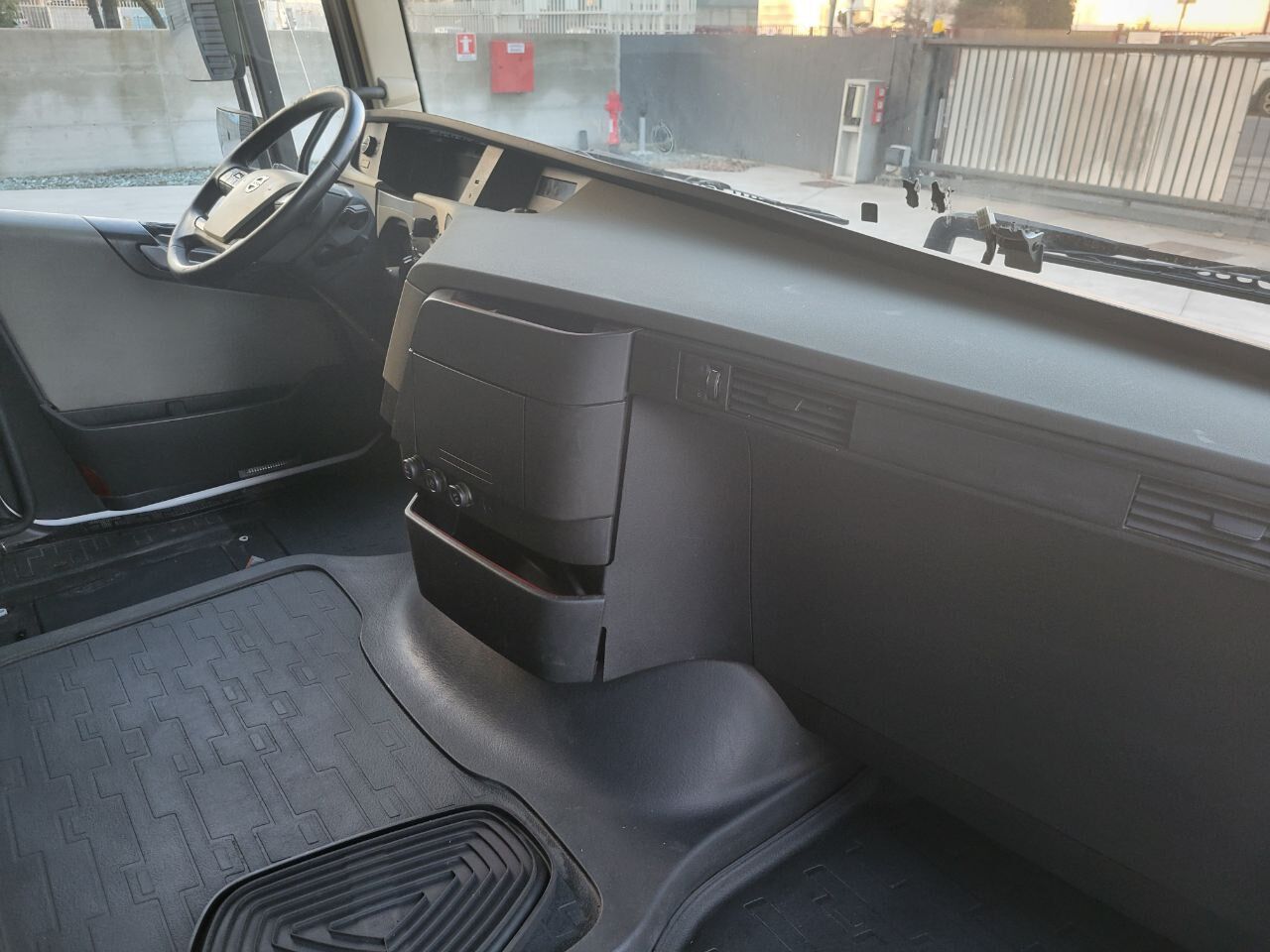 cabin VOLVO FH for truck tractor VOLVO Globetrotter