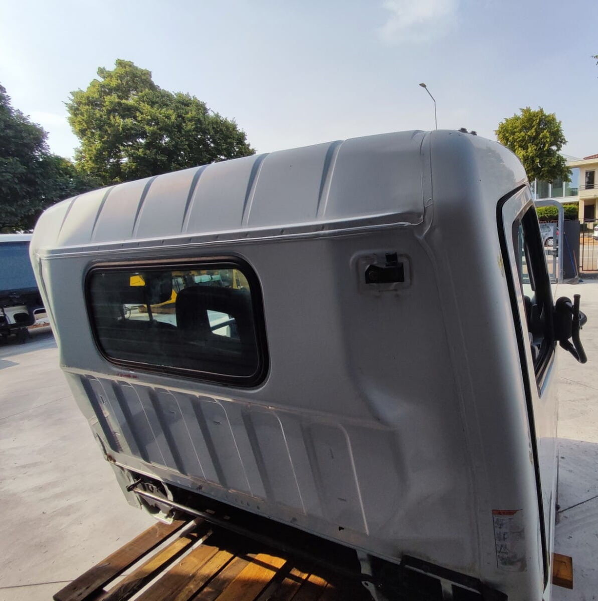 cabin MITSUBISHI CANTER " S TYPE " for commercial vehicle - light truck MITSUBISHI CANTER