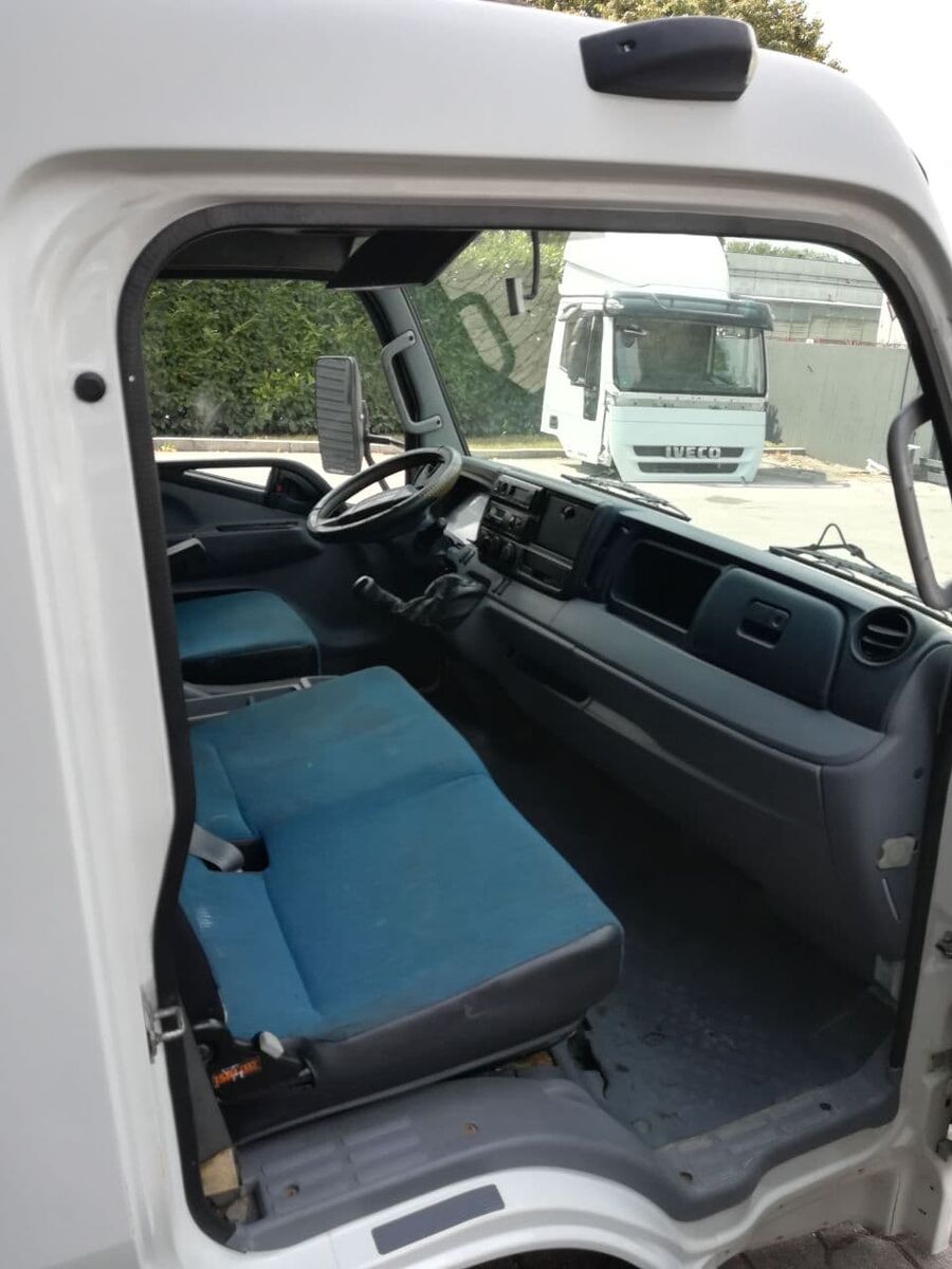 cabin MITSUBISHI FUSO CANTER C TYPE MODEL LARGE for truck Mitsubishi Fuso Comfort Cab