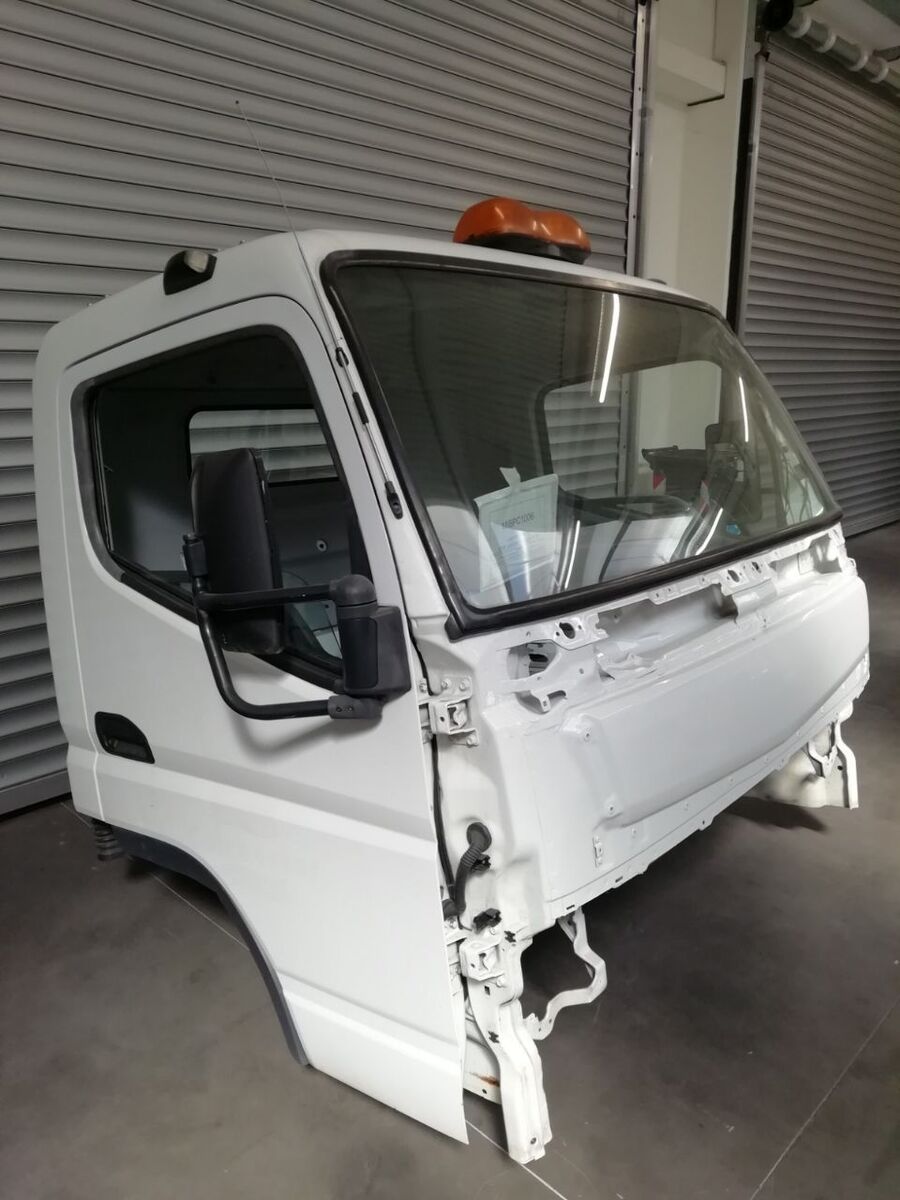 cabin MITSUBISHI FUSO CANTER C TYPE MODEL LARGE for truck Mitsubishi Fuso C - Large