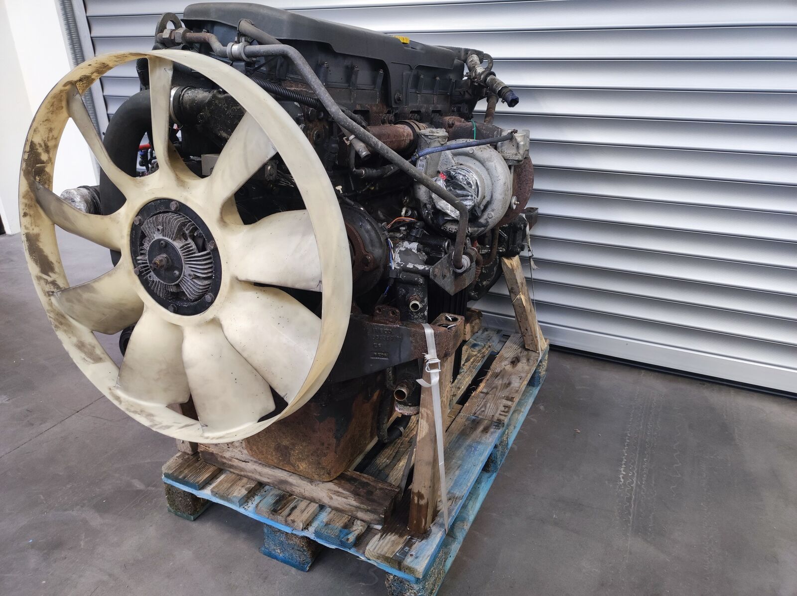 engine IVECO STRALIS EURO 5 CURSOR 10 420 - 450 - 460 F3AE3681 EURO 5 for truck tractor IVECO 420 450 460 STRALIS TRAKKER EURO 5 E5