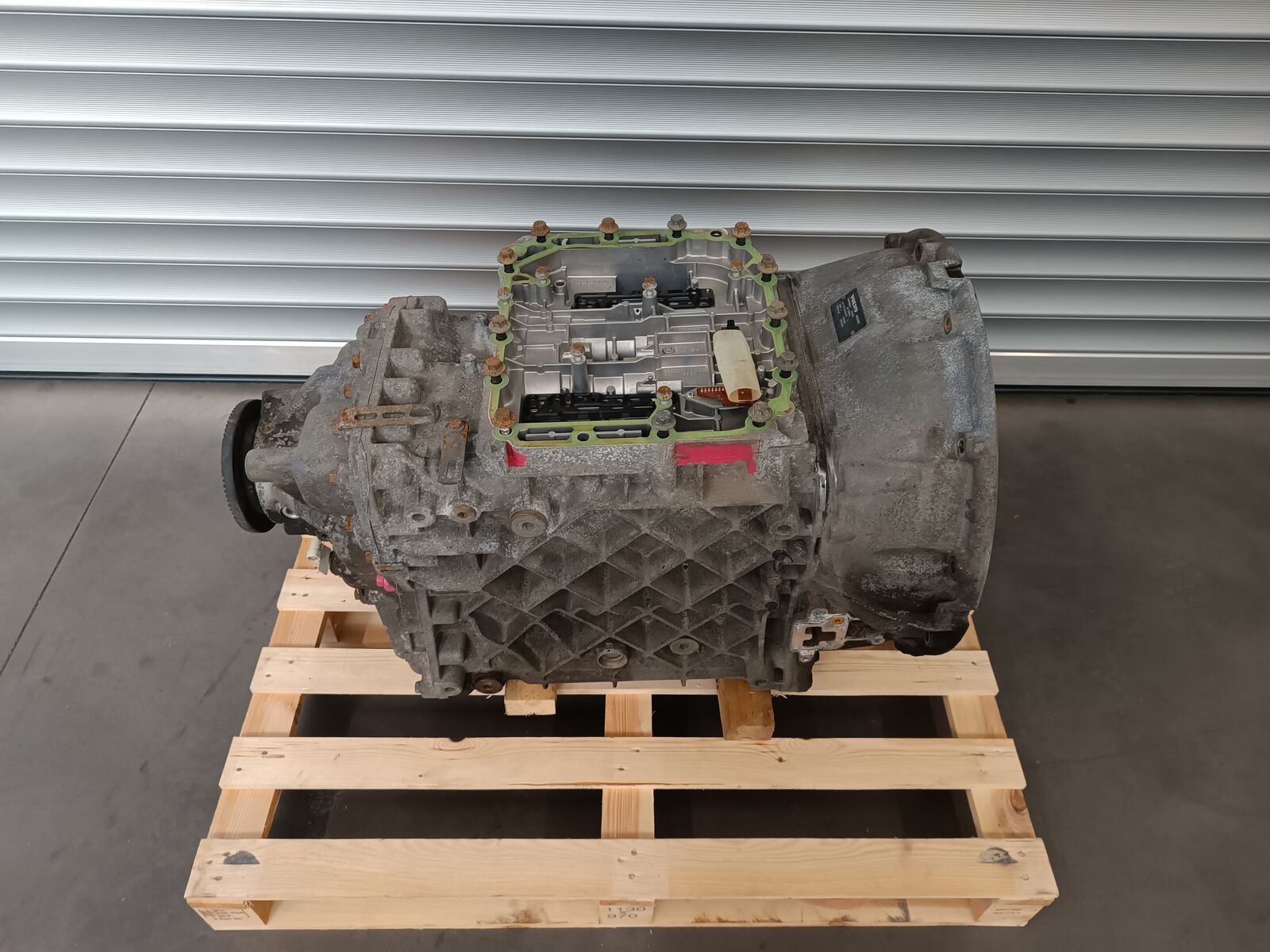 gearbox VOLVO FH, FM for truck tractor VOLVO AT2612D