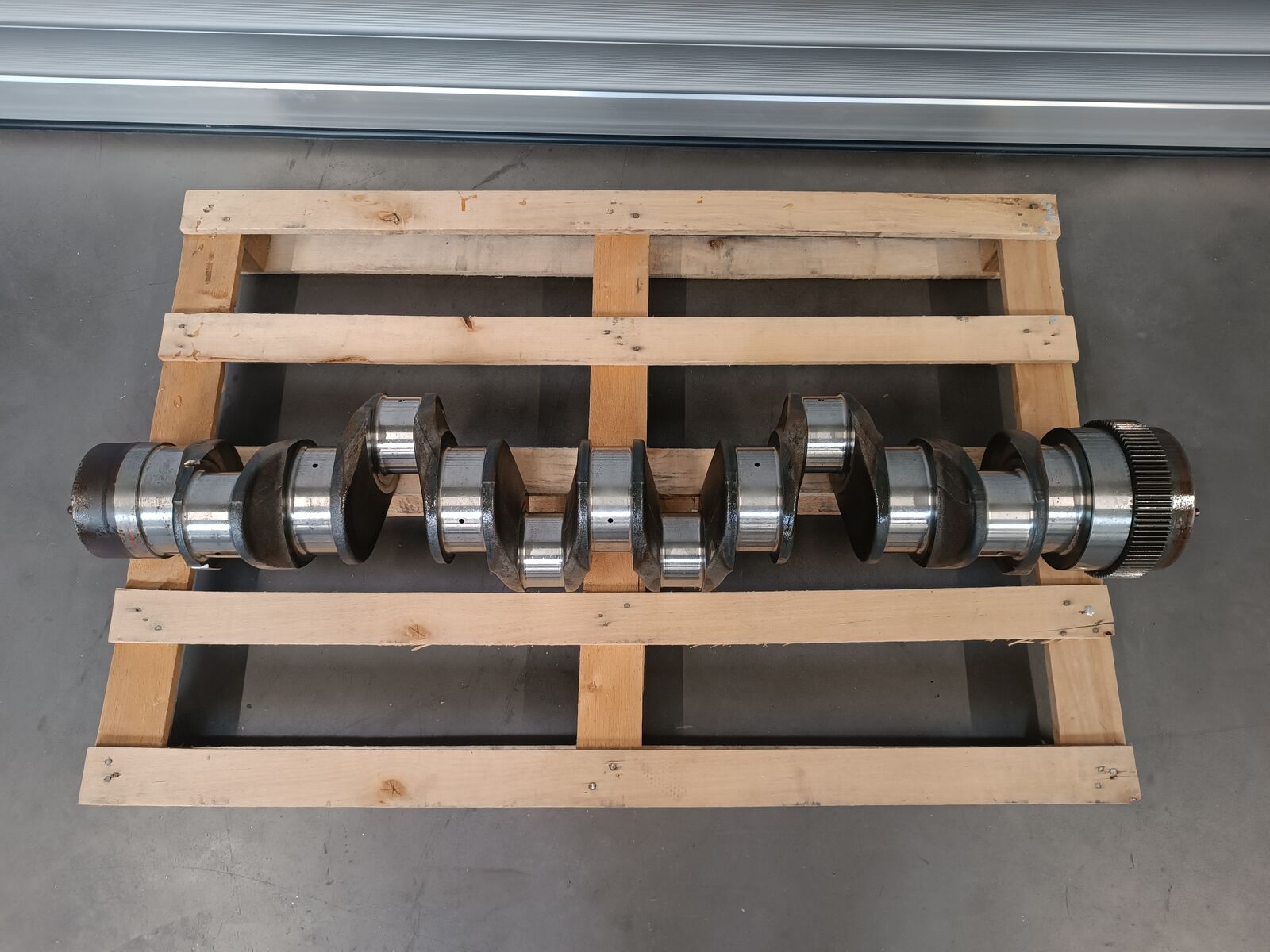 crankshaft DAF XF106 - XF 106 / CF86 - CF 86 for truck tractor DAF