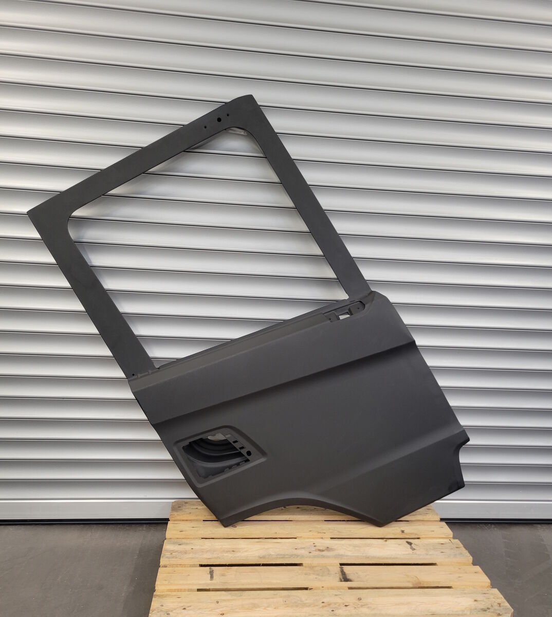 door SCANIA S Serie - NTG for truck tractor SCANIA Next Generation R / S