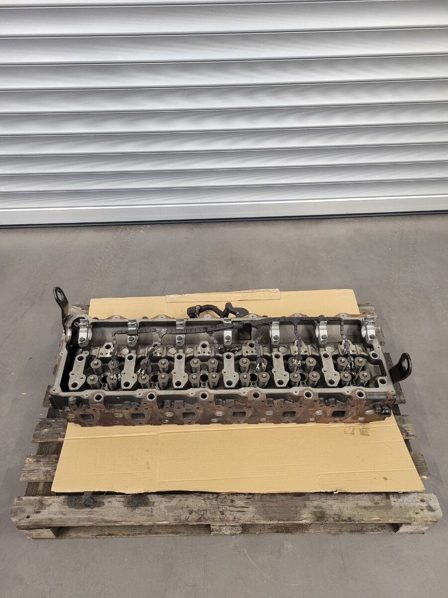 cylinder head MAN Euro 5 D2676 for truck tractor MAN TGX TGS Euro 5