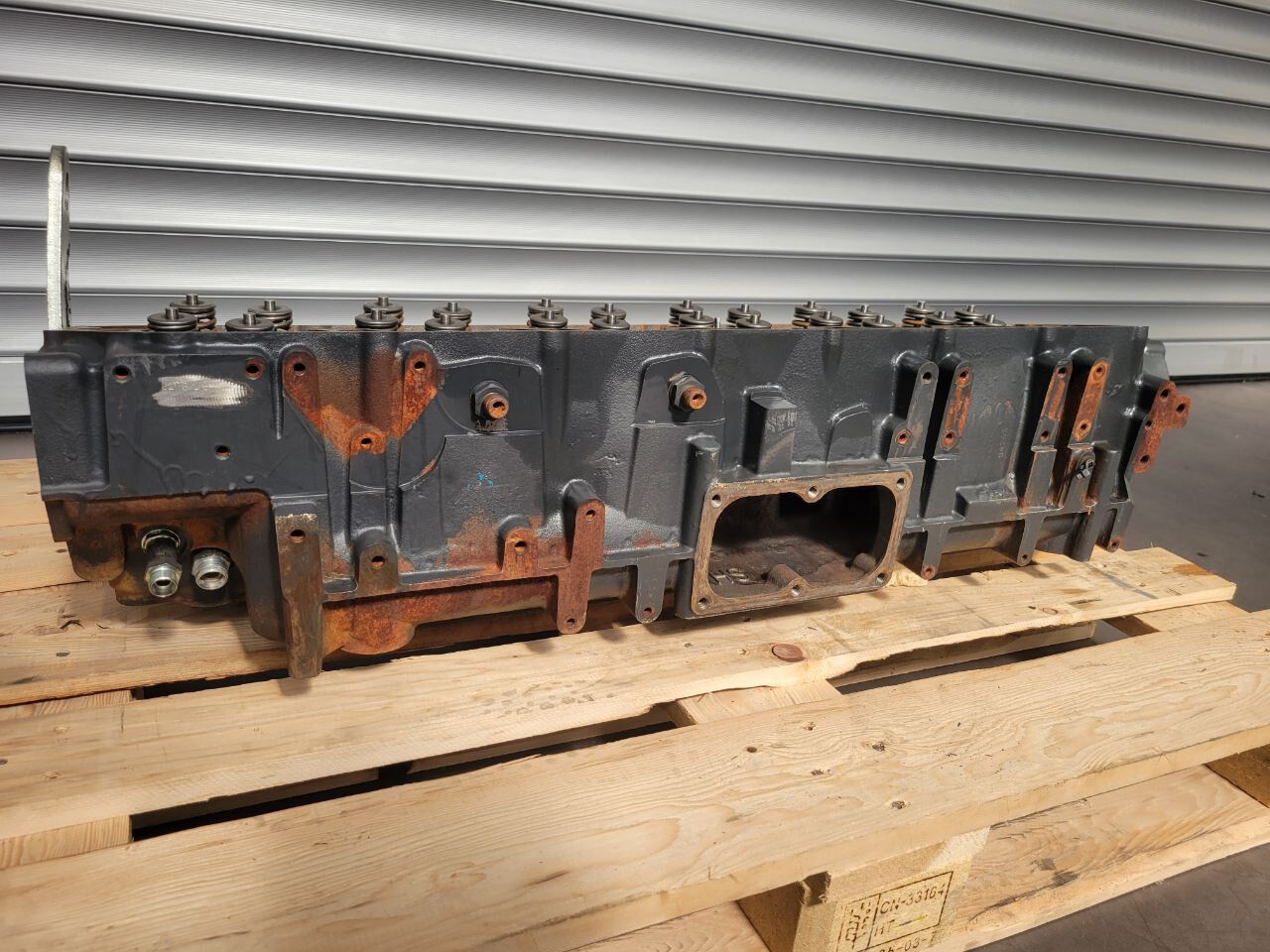 cylinder head IVECO F3GFL611 for truck tractor IVECO STRALIS - Cursor 11 euro 6