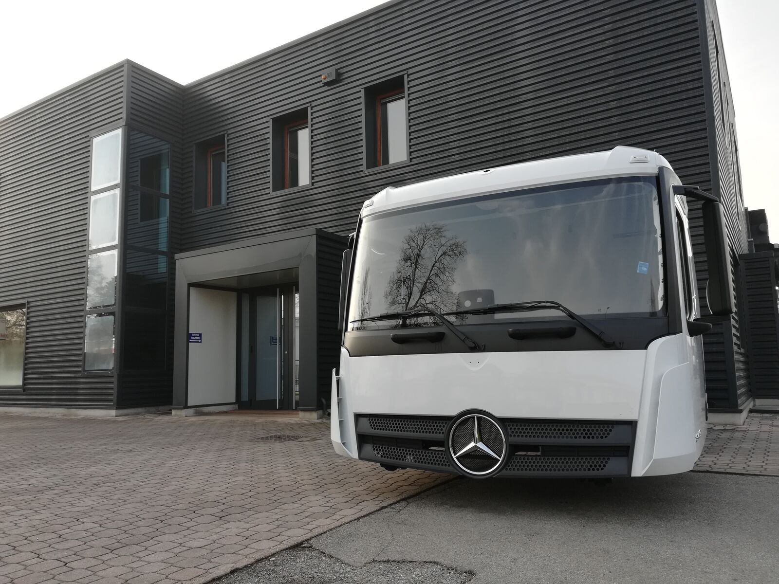 cabin MERCEDES-BENZ ACTROS AROCS " M TYPE " 2300 mm MP4 for truck tractor MERCEDES-BENZ AROCS ACTROS 170 mm ENGINE TUNNEL CLASSIC SPACE