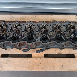 cylinder head DAF XF 106 MX13 H1 oe1904700 - 2190203 for truck DAF XF106 CF86