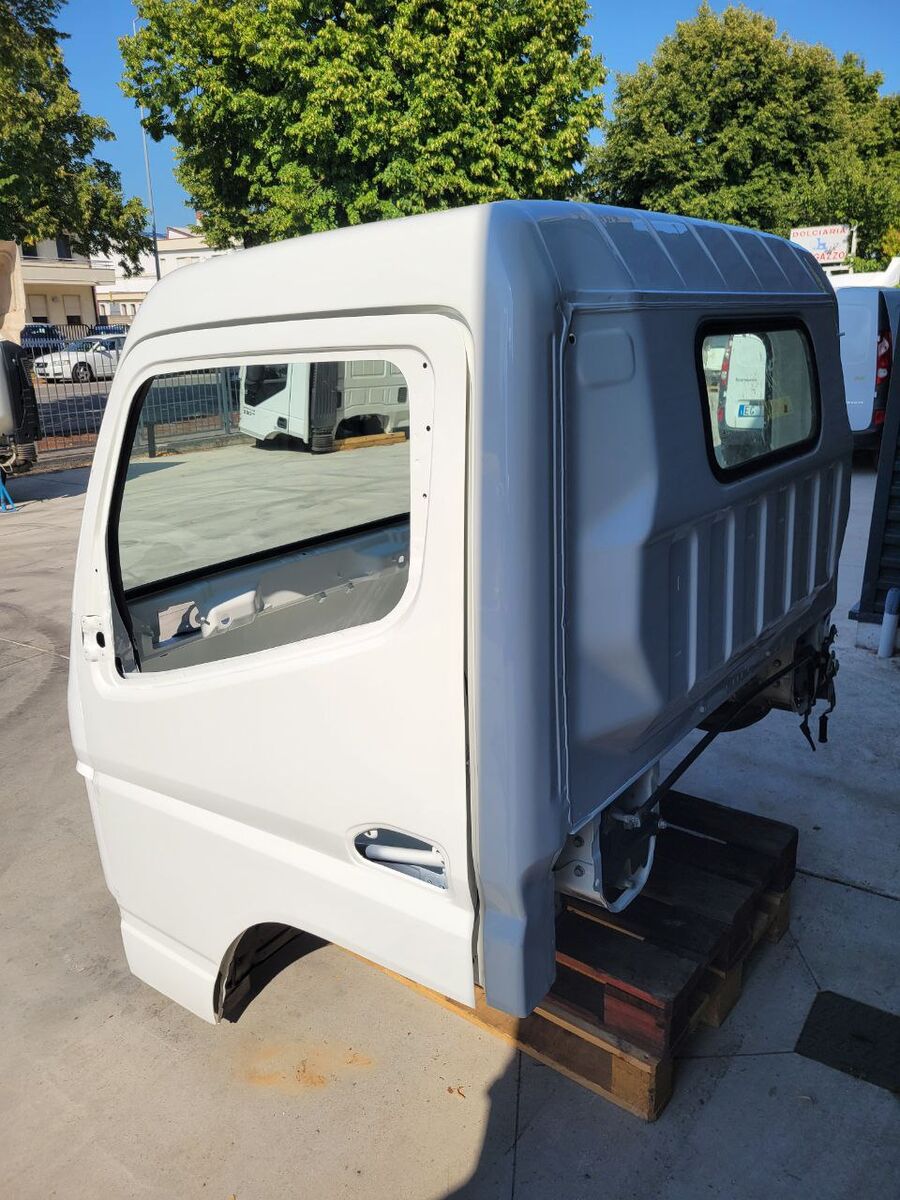 cabin MITSUBISHI FUSO RHD - S euro 6 for commercial vehicle - light truck Mitsubishi Fuso narrow / stretta