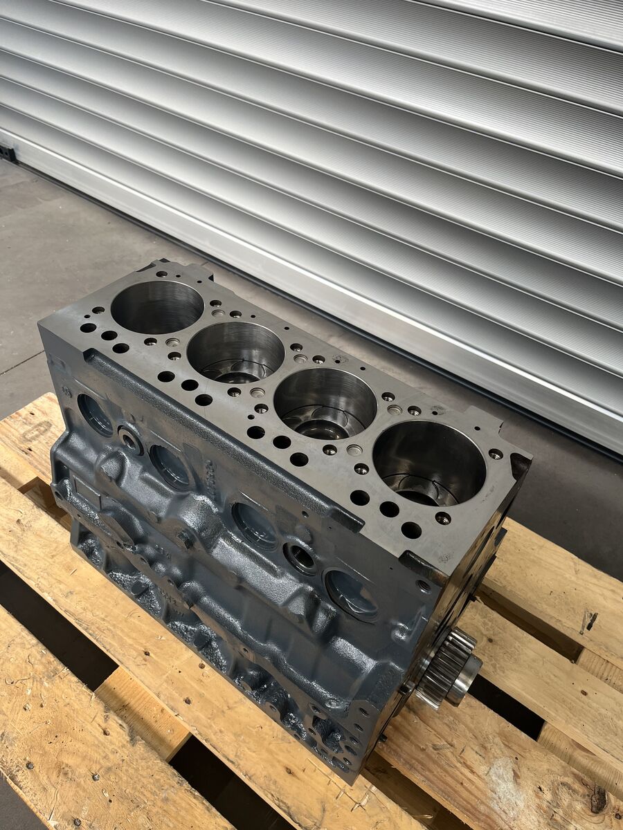 cylinder block MAN TGM TGL D0834 150 180 220 E5 RECONDITIONED WITH WARRANTY for truck MAN D0834 LFL 63 - LFL 64 - LFL 65 Euro 5
