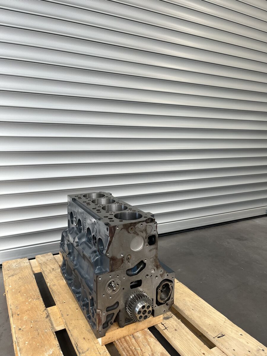 cylinder block MAN TGM TGL D0834 150 180 220 E5 RECONDITIONED WITH WARRANTY for truck MAN D0834 LFL 63 - LFL 64 - LFL 65 Euro 5