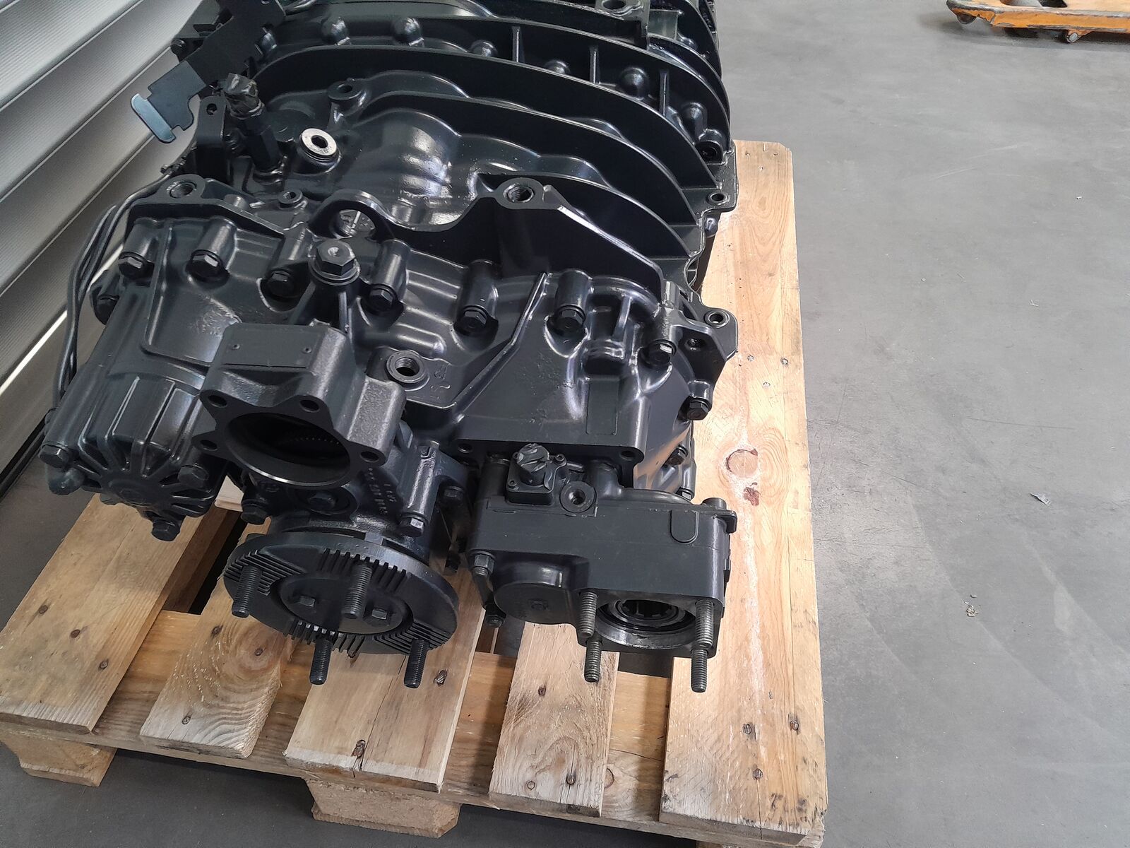 gearbox MAN ZF Ecosplit 4 for truck tractor MAN L2000