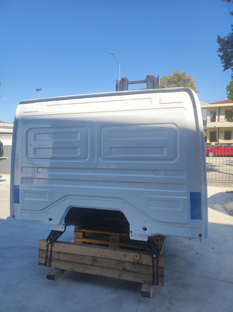 cabin MERCEDES-BENZ ATEGO 4 CYLINDERS EURO 5 EURO 6 for truck MERCEDES-BENZ