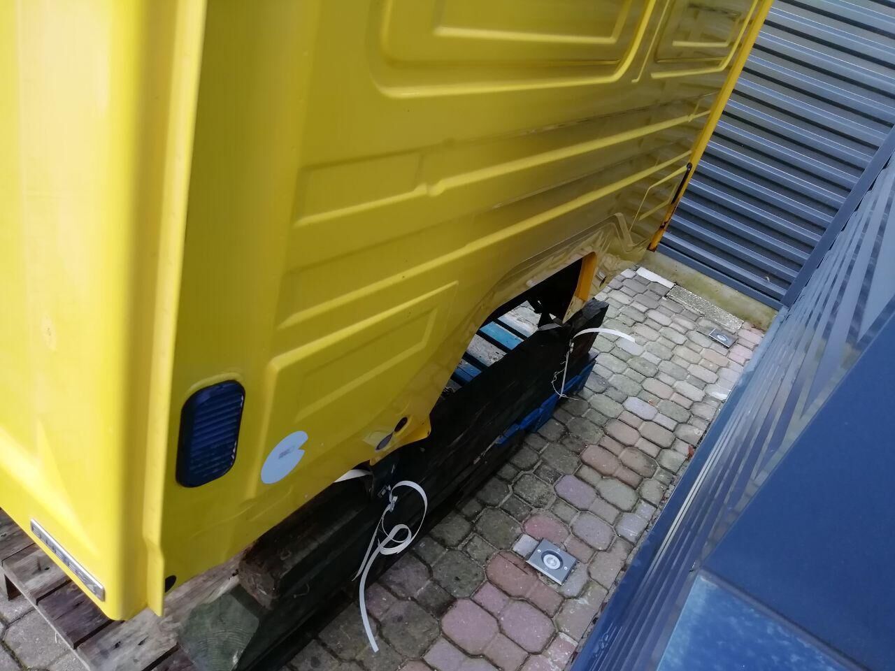 cabin MERCEDES-BENZ AXOR ATEGO MP2 6 CYLINDERS EURO 4 EURO 5 for truck tractor MERCEDES-BENZ