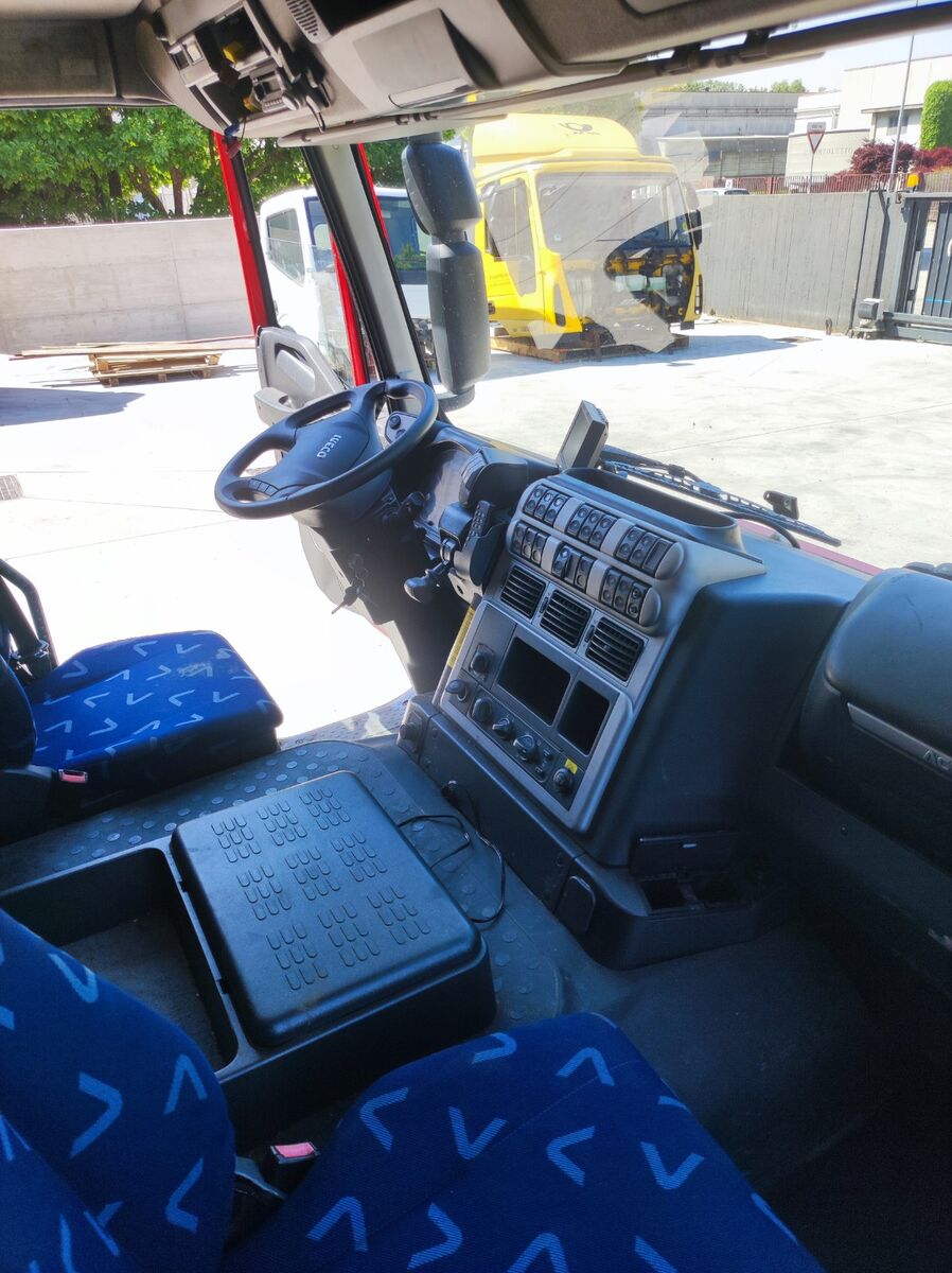 cabin IVECO STRALIS TRAKKER DAY CAB EURO 5 2008-> for truck IVECO