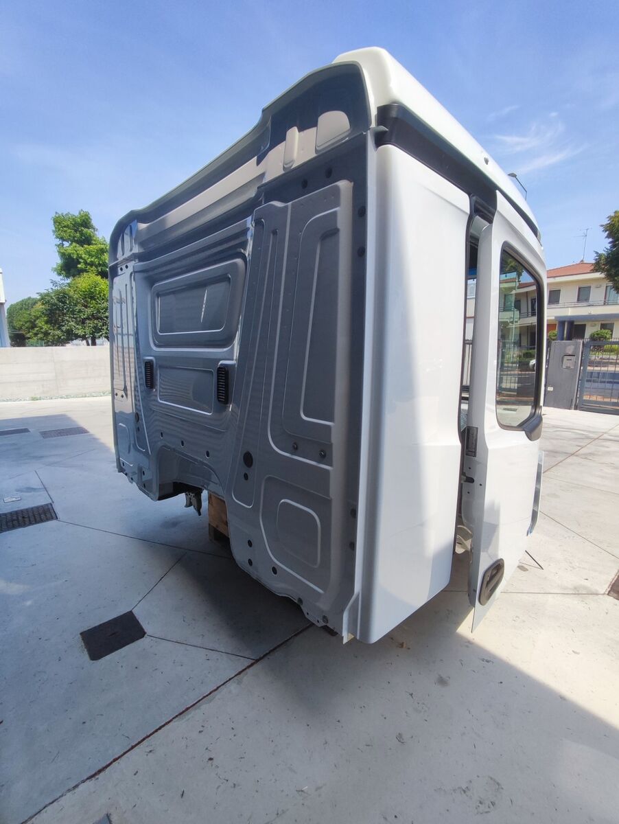 cabin MERCEDES-BENZ AROCS ACTROS 2300mm M TYPE 170mm ENGINE TUNNEL for truck tractor MERCEDES-BENZ MP4 EURO 6