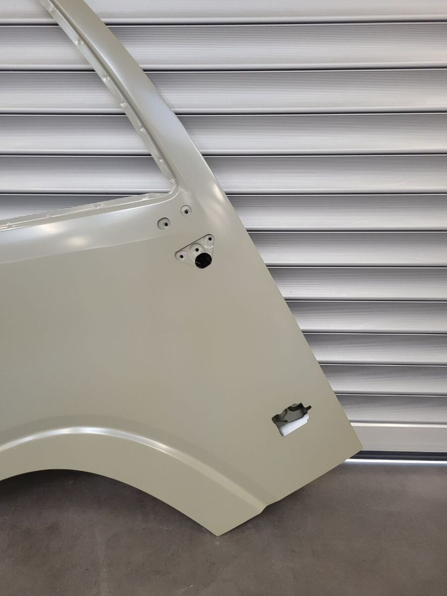 door ISUZU PASSENGER (RH) for commercial vehicle ISUZU PASSEGGERO (DX)