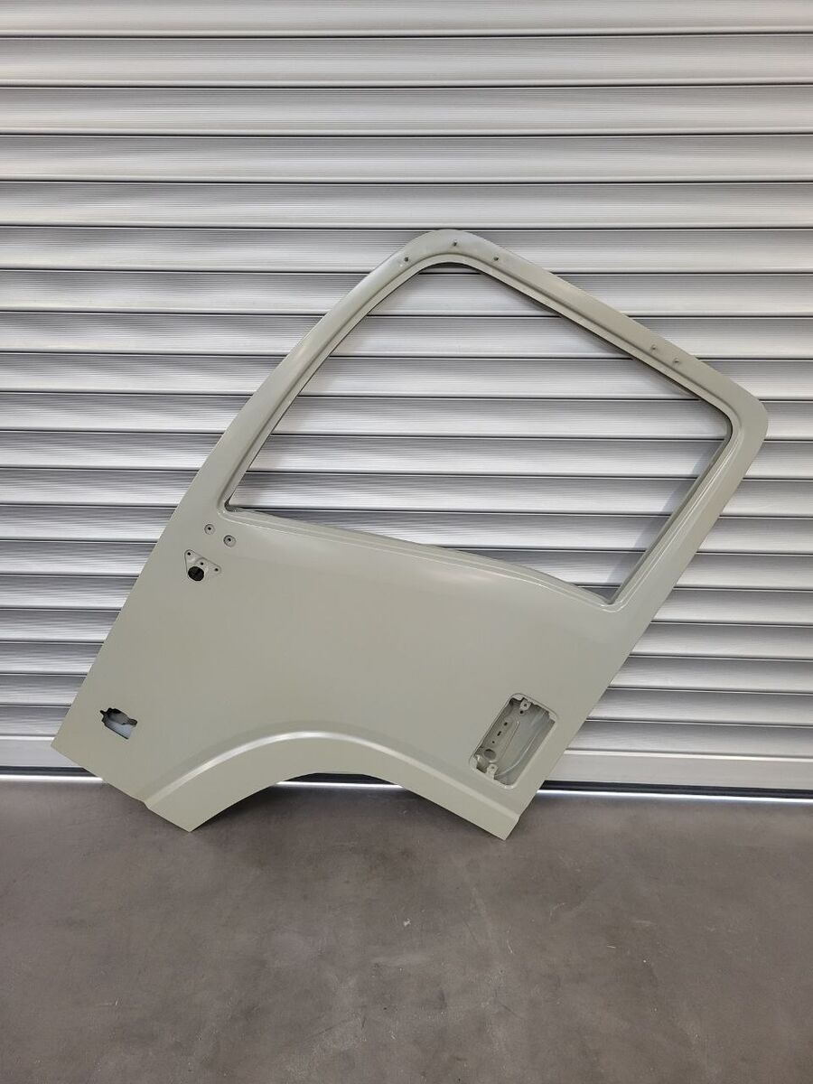 door ISUZU DRIVER'S (LH) for commercial vehicle ISUZU GUIDA (SX)