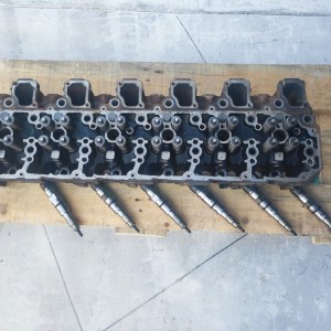cylinder head RENAULT DXI7 EURO 5 MIDLUM PREMIUM for truck RENAULT