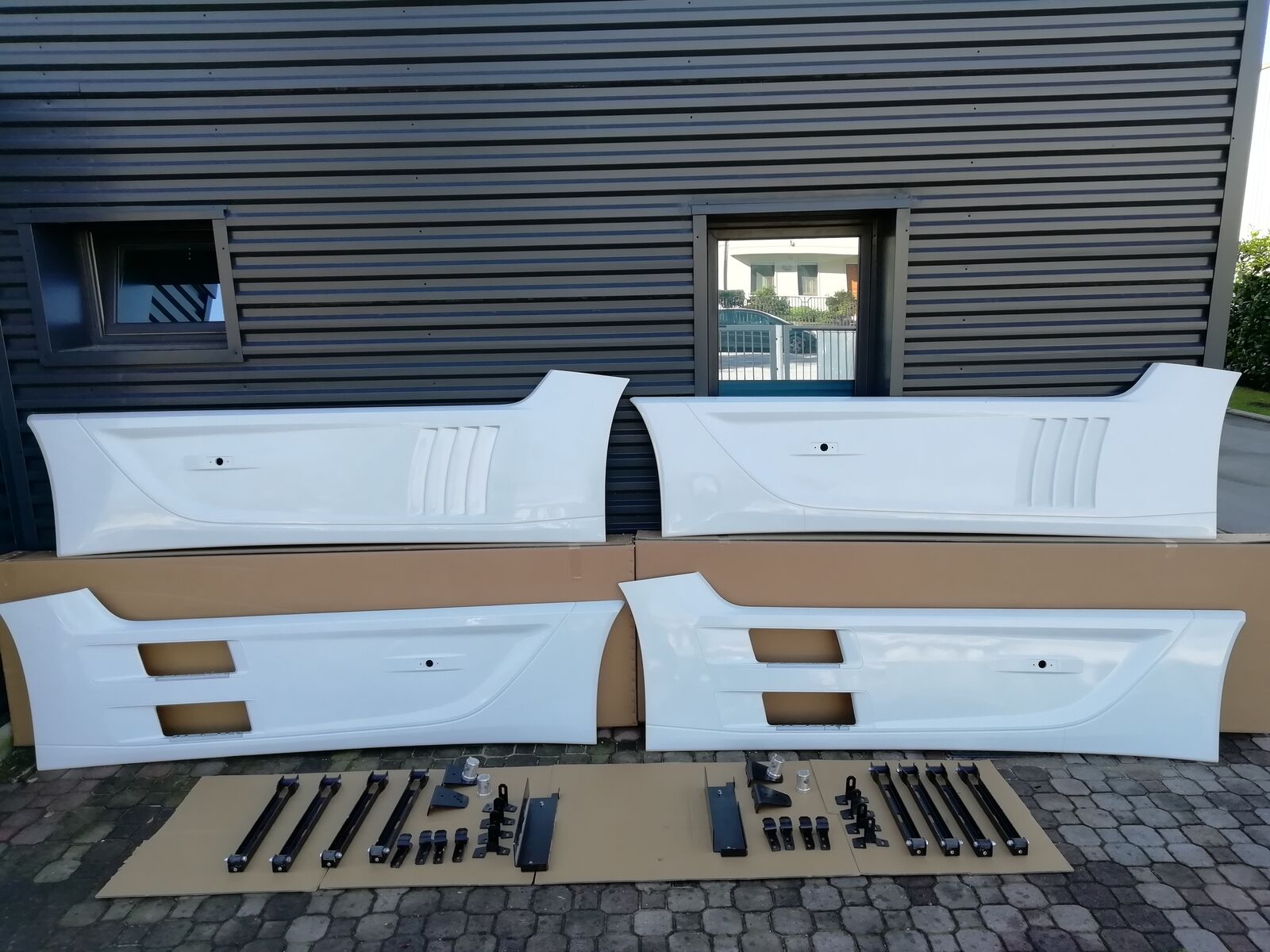 spoiler MERCEDES-BENZ Arocs Actros MP4 Euro 6 for truck MERCEDES-BENZ