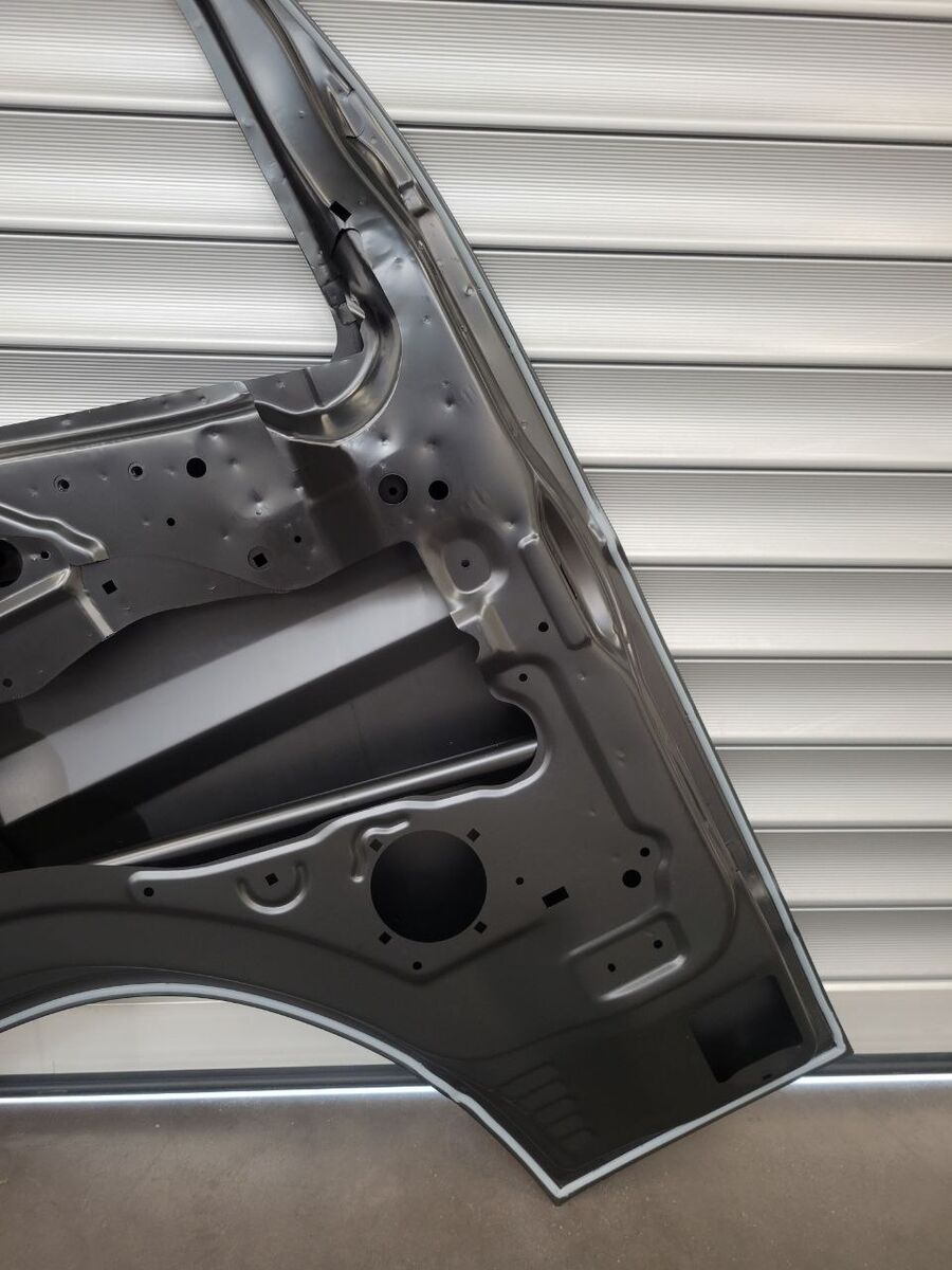 door MITSUBISHI FUSO " S " LH SIDE 2014 - 2021 for commercial vehicle Mitsubishi Fuso